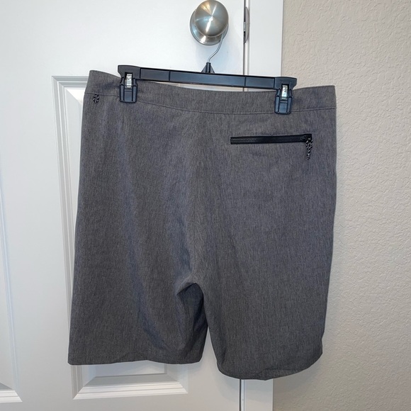 New With Tags Nike Mens Swim Trunks Size 32 - Picture 2 of 10